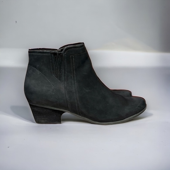 🌻Blondo Black Leather Waterproof Ankle Boots Size 10  | Style # B4935017 - Picture 4 of 11